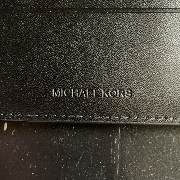 Michael kors wallet - Picture 2 of 3